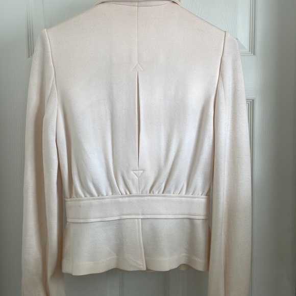 IISLI gorgeous cream colored woven wool knit fitted jacket - Picture 5 of 9